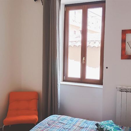 Apartamento Dimora Del Cavaliere LʼAquila Exterior foto