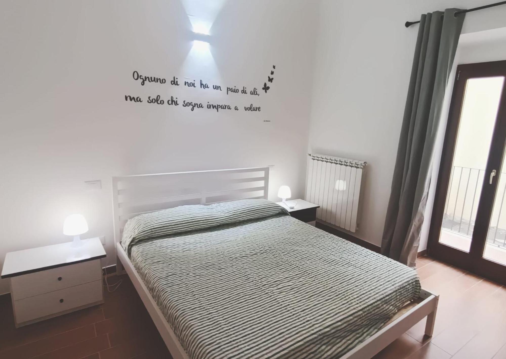 Apartamento Dimora Del Cavaliere LʼAquila Exterior foto